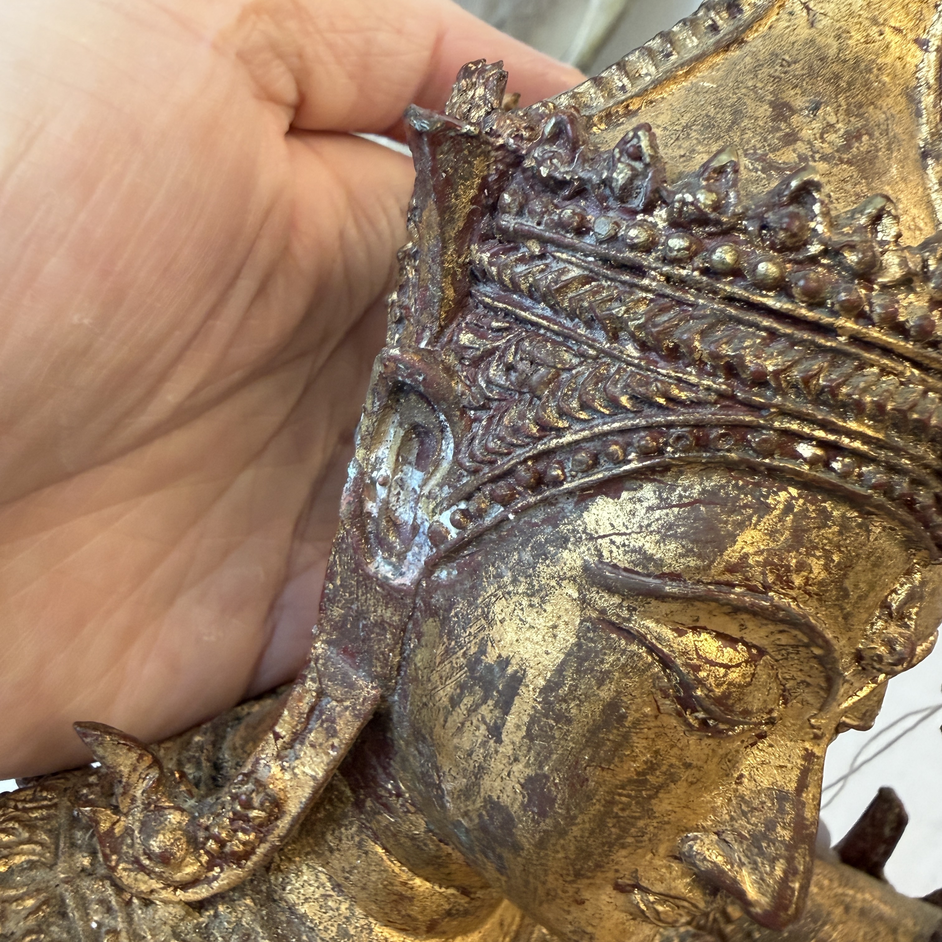 A Thai gilt-lacquered bronze model of Saraswati — 照片 4