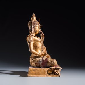 A Thai gilt-lacquered bronze model of Saraswati — 照片 5