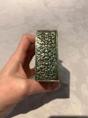 A Thai green-enamelled gilt silver box and cover, Ngern Lai 紋銀 and Yu Yuan 匯源 mark, Bangkok, 19/20th C. — photo 6