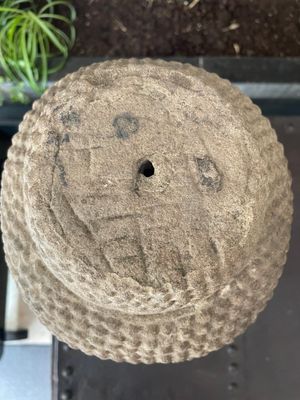 A Thai sandstone head of Buddha, possibly Ayutthaya period, 14/15th C. — foto 7