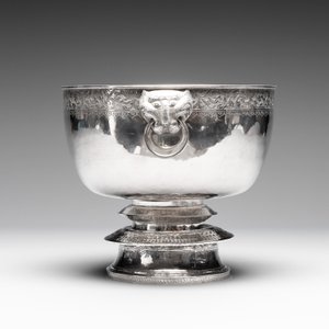 A Thai silver punch bowl with tiger-form handles, เฉิน เว่ย ไท่ 陳偉泰 mark, Bangkok, 19th C. — photo 2