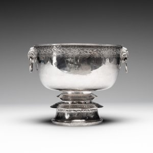 A Thai silver punch bowl with tiger-form handles, เฉิน เว่ย ไท่ 陳偉泰 mark, Bangkok, 19th C. — photo 3