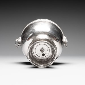 A Thai silver punch bowl with tiger-form handles, เฉิน เว่ย ไท่ 陳偉泰 mark, Bangkok, 19th C. — photo 6