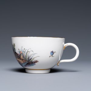 A The Hague-decorated Ansbach porcelain 'leopard and otter' cup and saucer, 18th C. — photo 7