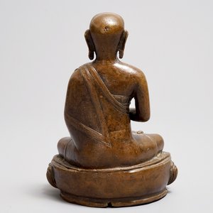 A Tibetan bronze figure of Buddha, 18/19th C. — 照片 4