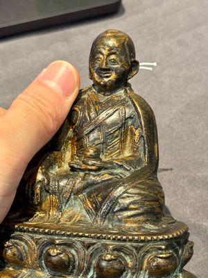 A Tibetan bronze Padmasambhava, 14th C. — photo 14