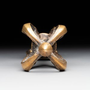 A Tibetan bronze vajra, 17/18th C. — foto 3