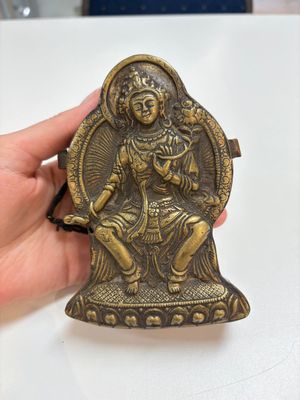 A Tibetan copper Gawu box and tsa tsa mold, 19th C. — 照片 1