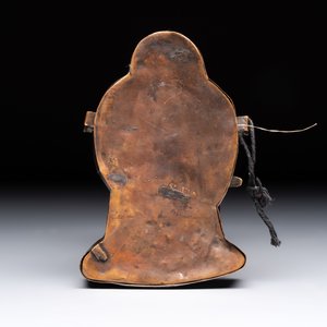 A Tibetan copper Gawu box and tsa tsa mold, 19th C. — 照片 4