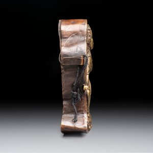 A Tibetan copper Gawu box and tsa tsa mold, 19th C. — 照片 5