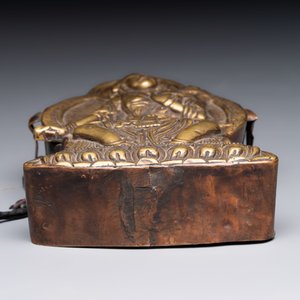 A Tibetan copper Gawu box and tsa tsa mold, 19th C. — 照片 7