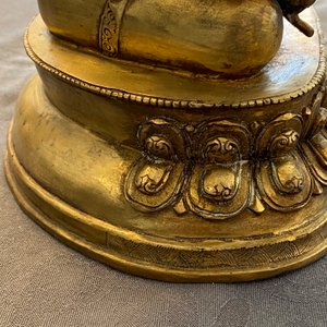 A Tibetan gilt bronze figure of Buddha, early 20th C. — 照片 13