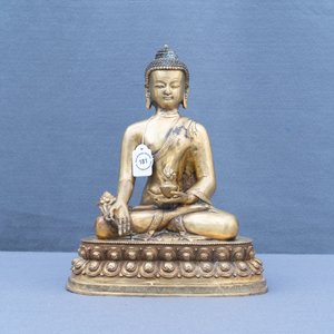 A Tibetan gilt bronze figure of Buddha, early 20th C. — 照片 19