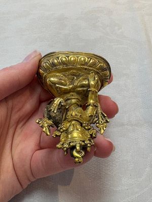 A Tibetan gilt-bronze Tara and a silver Tara, 19/20th C. — photo 11