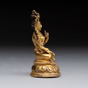A Tibetan gilt-bronze Tara and a silver Tara, 19/20th C. — photo 11