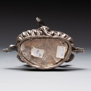 A Tibetan gilt-bronze Tara and a silver Tara, 19/20th C. — photo 7