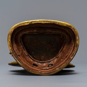 A Tibetan inscribed gilt bronze group of Manjusri and Prajnaparamita, 17/18th C. — photo 3