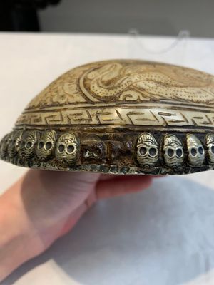 A Tibetan 'kapala' or skull-bowl, 19th C. — photo 5