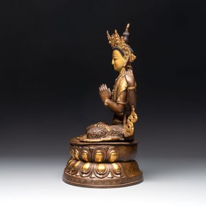 A Tibetan or Nepalese turquoise-inlaid partly-gilt bronze figure of White Tara, 20th C. — photo 6