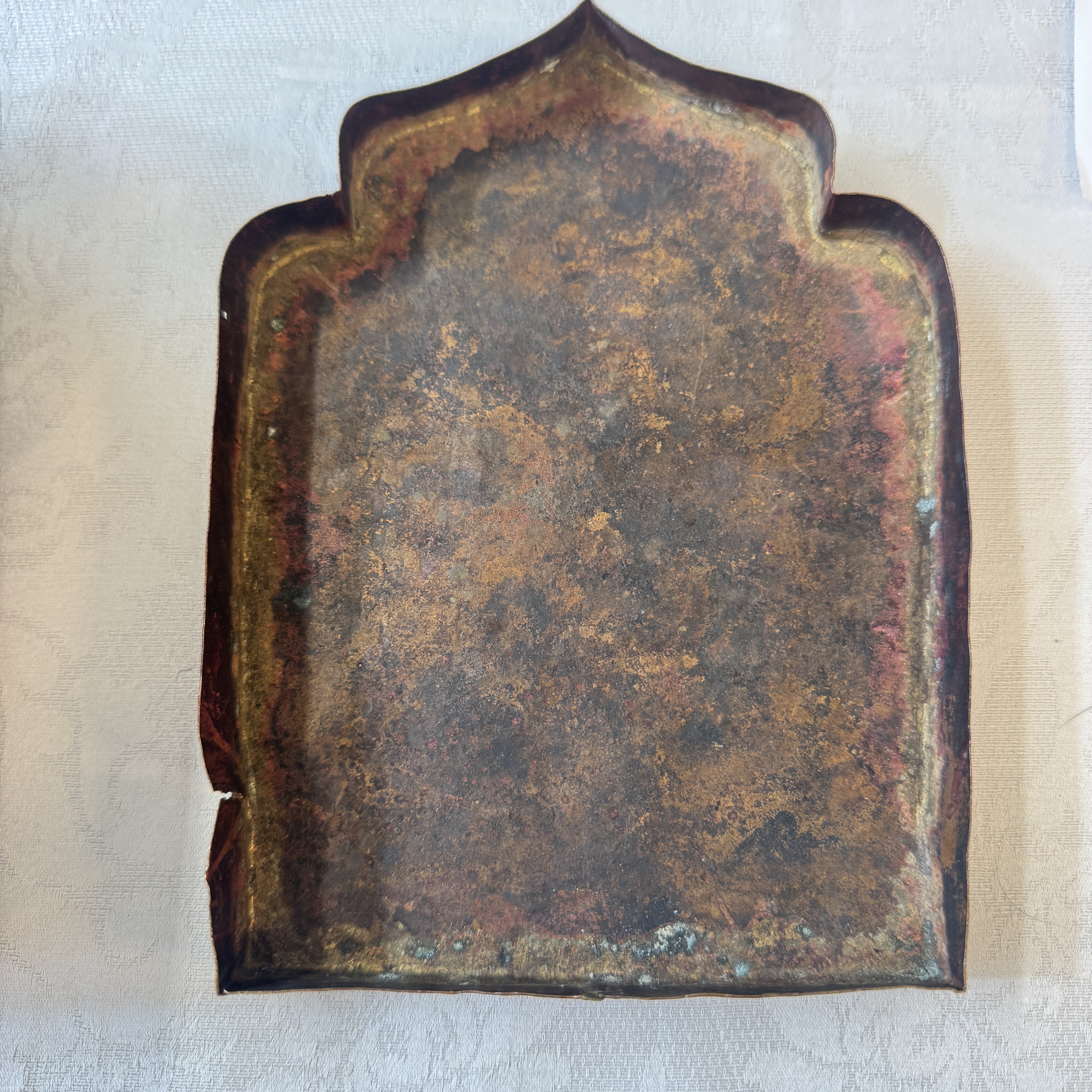 A Tibetan parcel-gilt silver and copper gau shrine box — photo 9