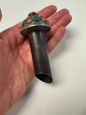 A Tibetan red-coral and malachite-inlaid and silver-mounted 'Ba Ji Xiang' wine bottle, 19th C. — photo 43