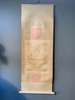 A Tibetan thangka depicting a lama, 19th C. — photo 3