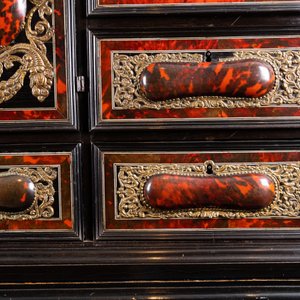 A tortoise veneer, gilt copper, ebony and ebonised wooden mirrored interior cabinet on stand, Antwerp, 17th C. — photo 9