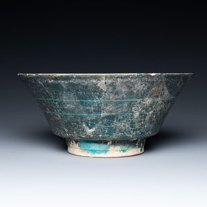 A turquoise- and black-glazed bowl, Kashan, Iran, 12/13th C. — 照片 3