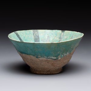 A turquoise-glazed calligraphic dish and a bowl, Kashan, 13/14th C. — photo 6