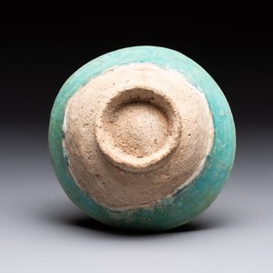A turquoise-glazed calligraphic dish and a bowl, Kashan, 13/14th C. — photo 9