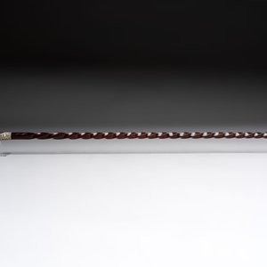 A twisted wooden walking stick with a French silver ‘Serpent’ handle, 800/000, ca. 1900 — photo 3