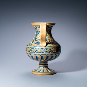 A two-handled gold-luster baluster vase after a Deruta example, Cantagalli, Italy, 19th C. — 照片 4