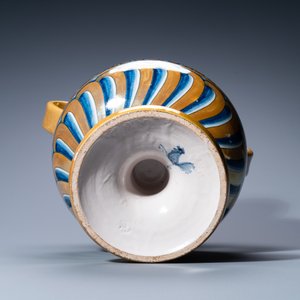 A two-handled gold-luster baluster vase after a Deruta example, Cantagalli, Italy, 19th C. — 照片 6