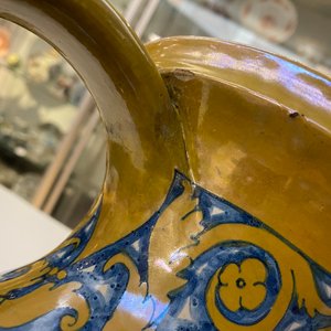 A two-handled gold-luster 'Maria' baluster vase, Deruta, Italy, 1st half 16th C. — photo 9