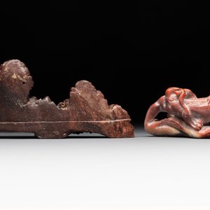 A varied collection of 11 Chinese jade and soapstone carvings, 19/20th C. — foto 22