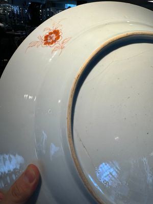 A varied collection of 11 pieces Chinese blue and white and famille rose porcelain, Yongzheng/Qianlong — photo 12