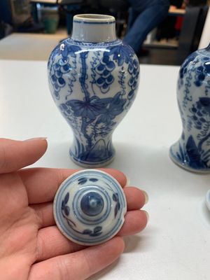 A varied collection of 13 Chinese blue and white wares, Kangxi/Qianlong — photo 20