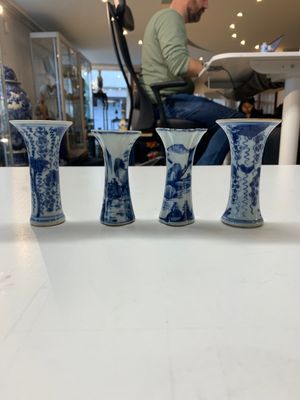 A varied collection of 13 Chinese blue and white wares, Kangxi/Qianlong — photo 3