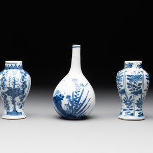 A varied collection of 13 Chinese blue and white wares, Kangxi/Qianlong — photo 13