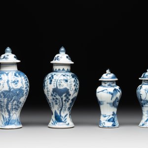 A varied collection of 13 Chinese blue and white wares, Kangxi/Qianlong — photo 3