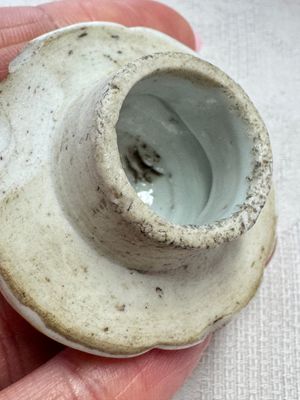 A varied collection of 13 Chinese famille rose wares, Yongzheng/Qianlong — 照片 100