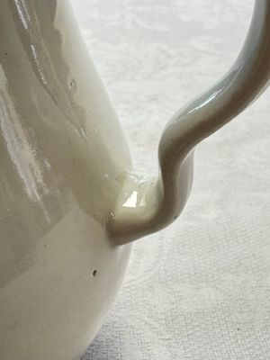 A varied collection of 13 Chinese famille rose wares, Yongzheng/Qianlong — 照片 149