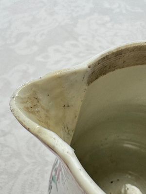 A varied collection of 13 Chinese famille rose wares, Yongzheng/Qianlong — 照片 159