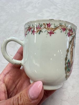 A varied collection of 13 Chinese famille rose wares, Yongzheng/Qianlong — 照片 27