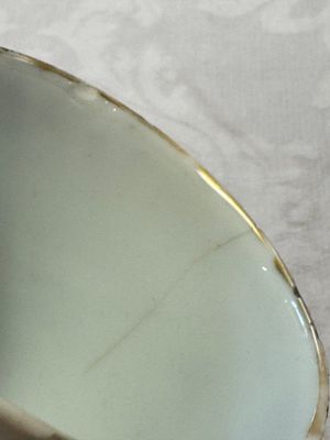 A varied collection of 13 Chinese famille rose wares, Yongzheng/Qianlong — 照片 36
