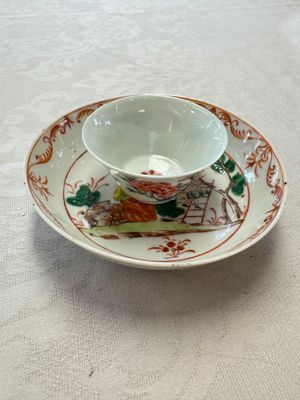 A varied collection of 13 Chinese famille rose wares, Yongzheng/Qianlong — 照片 40