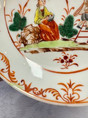 A varied collection of 13 Chinese famille rose wares, Yongzheng/Qianlong — 照片 50