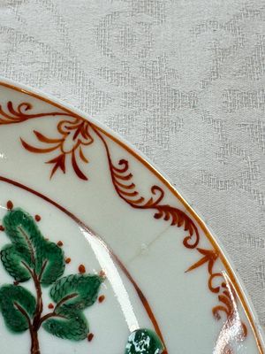 A varied collection of 13 Chinese famille rose wares, Yongzheng/Qianlong — 照片 55