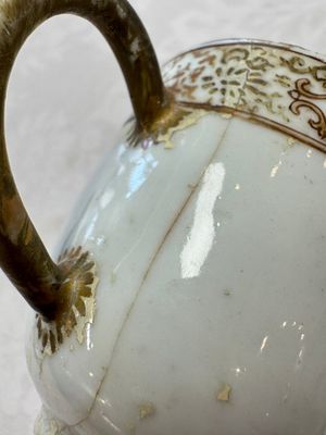 A varied collection of 13 Chinese famille rose wares, Yongzheng/Qianlong — 照片 7