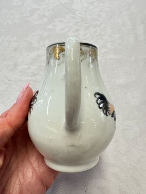 A varied collection of 13 Chinese famille rose wares, Yongzheng/Qianlong — 照片 81
